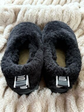 UGG Black Cozy Bootie Size Women’s US 8